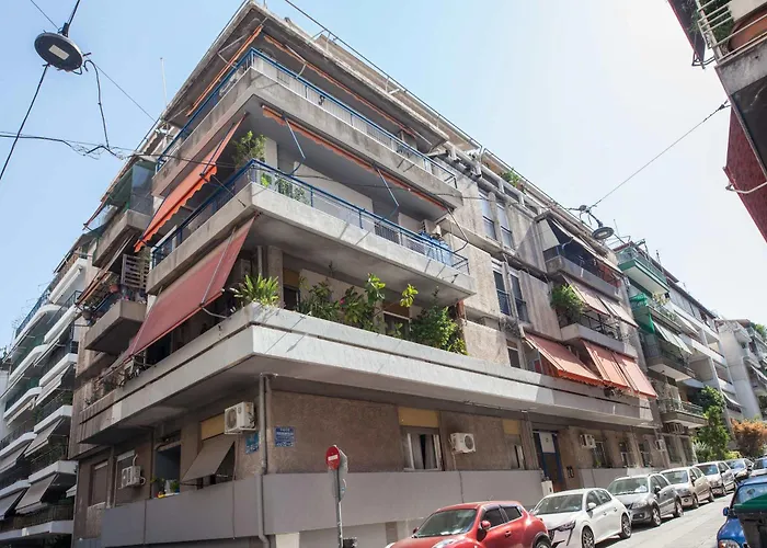 Stylish 1 Bd Apt With Balcony In Kato Petralona