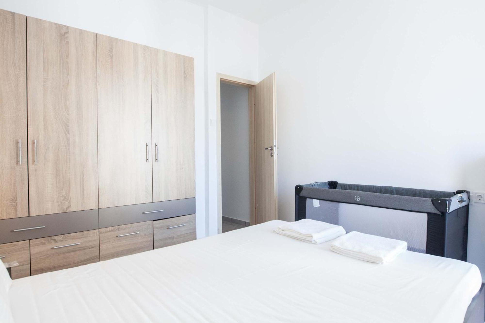 Stylish 1 Bd Apt With Balcony In Kato Petralona Apartment Athens
